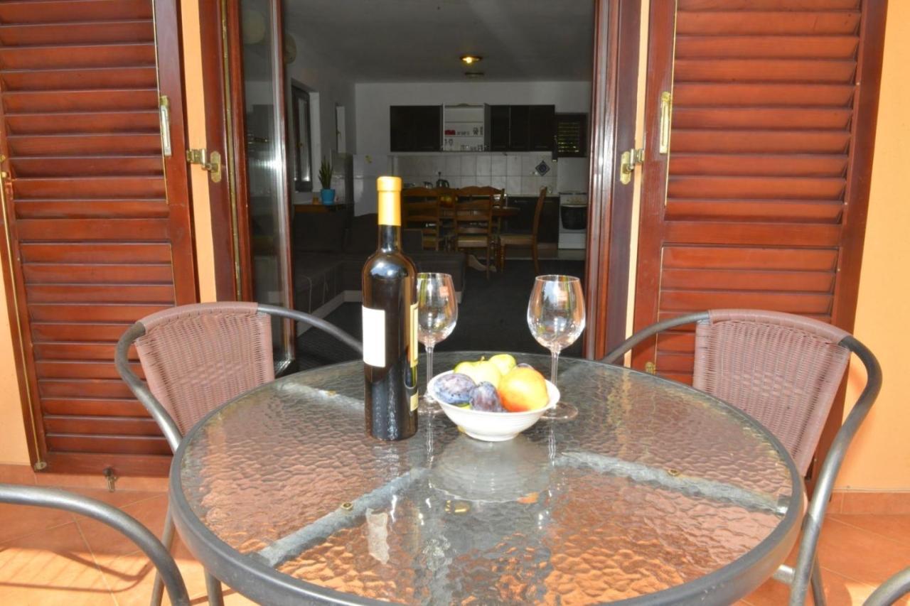 D Apartment Kotor Exterior photo